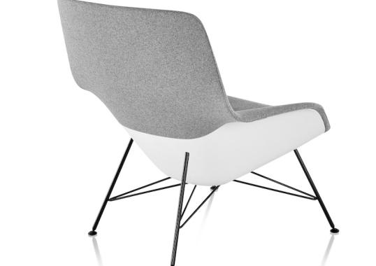 Кресло модель Striad Lounge Chair and Ottoman от фабрики Herman Miller