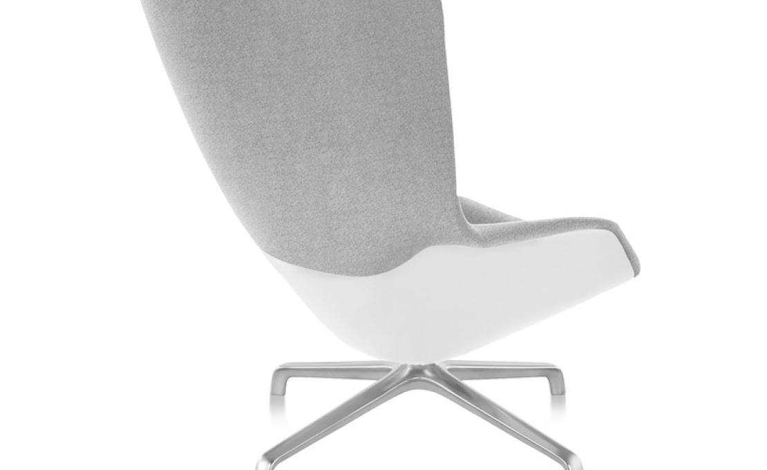 Кресло модель Striad Lounge Chair and Ottoman от фабрики Herman Miller