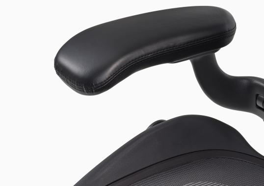 Офисное кресло модель Aeron ESD Stool от фабрики Herman Miller