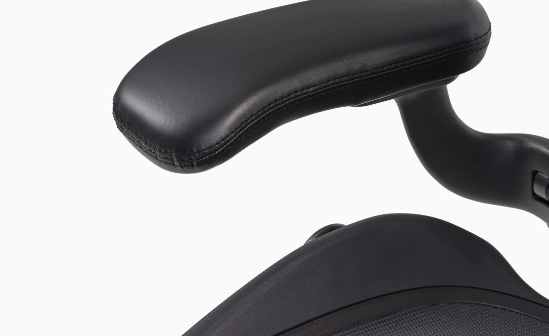 Офисное кресло модель Aeron ESD Stool от фабрики Herman Miller