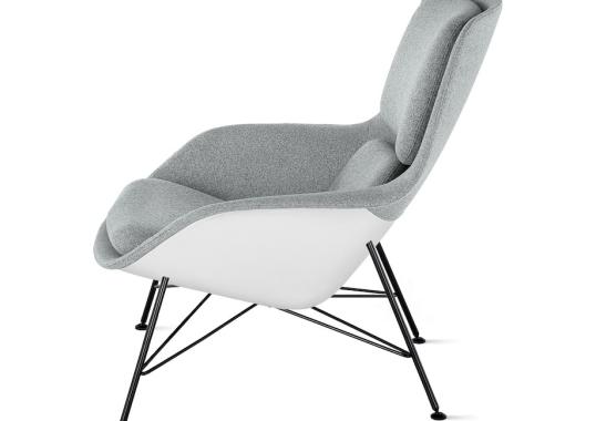 Кресло модель Striad Lounge Chair and Ottoman от фабрики Herman Miller