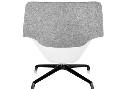 Кресло модель Striad Lounge Chair and Ottoman от фабрики Herman Miller