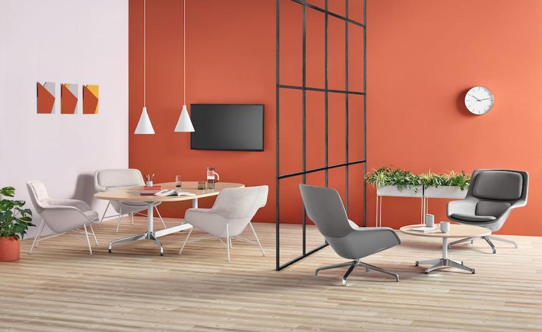 Кресло модель Striad Lounge Chair and Ottoman от фабрики Herman Miller