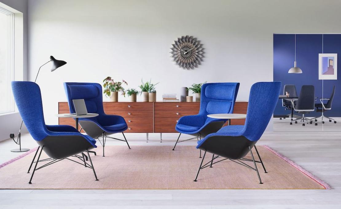 Кресло модель Striad Lounge Chair and Ottoman от фабрики Herman Miller