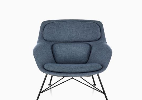 Кресло модель Striad Lounge Chair and Ottoman от фабрики Herman Miller