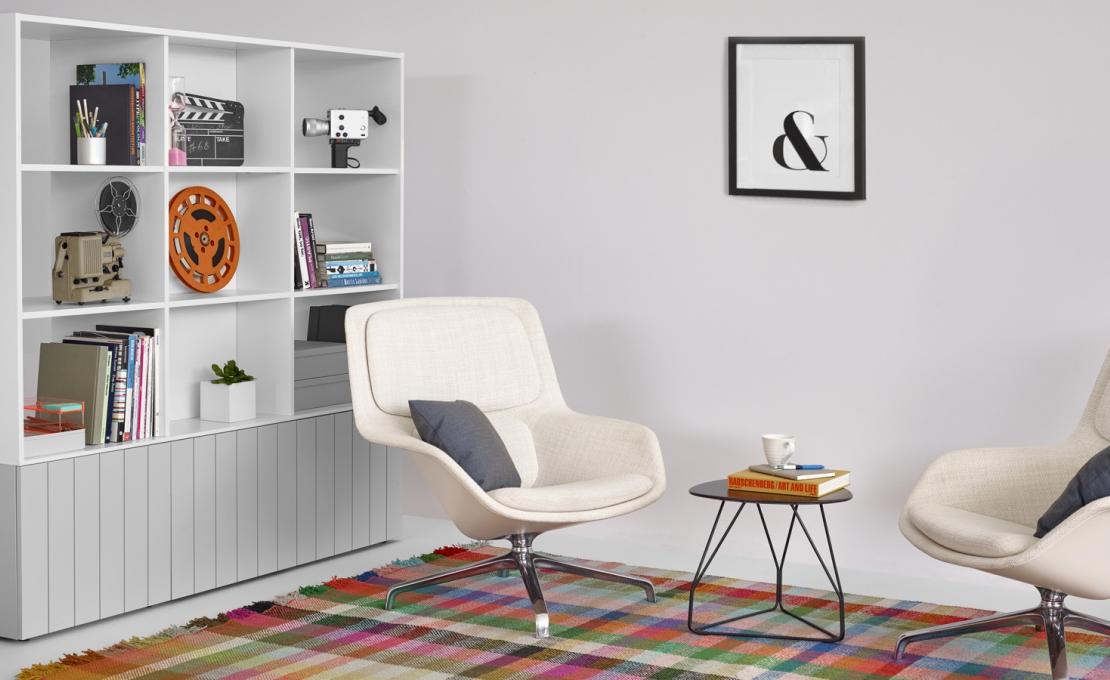 Кресло модель Striad Lounge Chair and Ottoman от фабрики Herman Miller