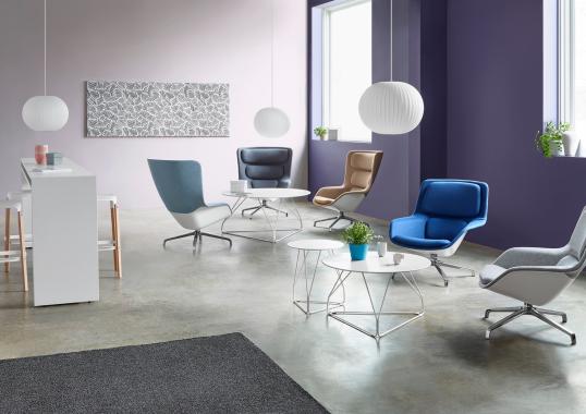 Кресло модель Striad Lounge Chair and Ottoman от фабрики Herman Miller