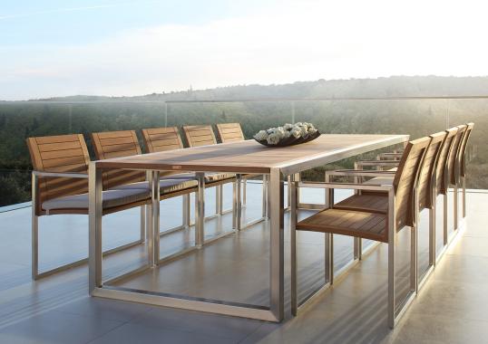 Уличный стол от фабрики Royal Botania модель Ninix Table