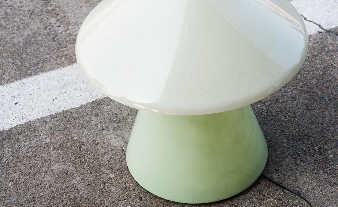 Настольная лампа от фабрики Tacchini модель OADA48/TABLELAMP