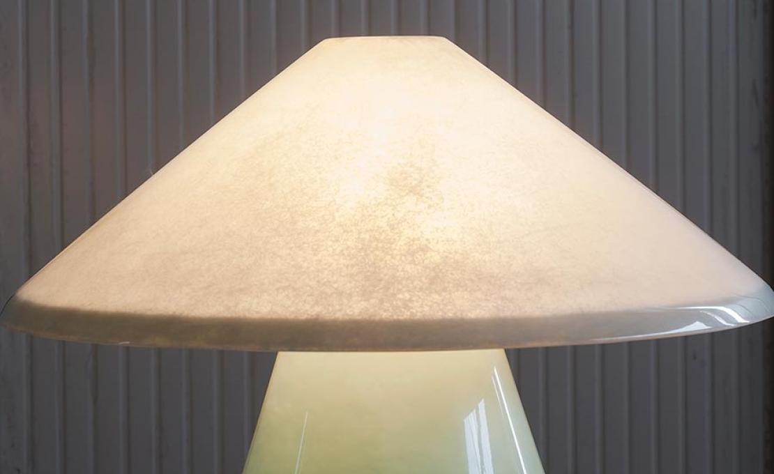 Настольная лампа от фабрики Tacchini модель OADA48/TABLELAMP