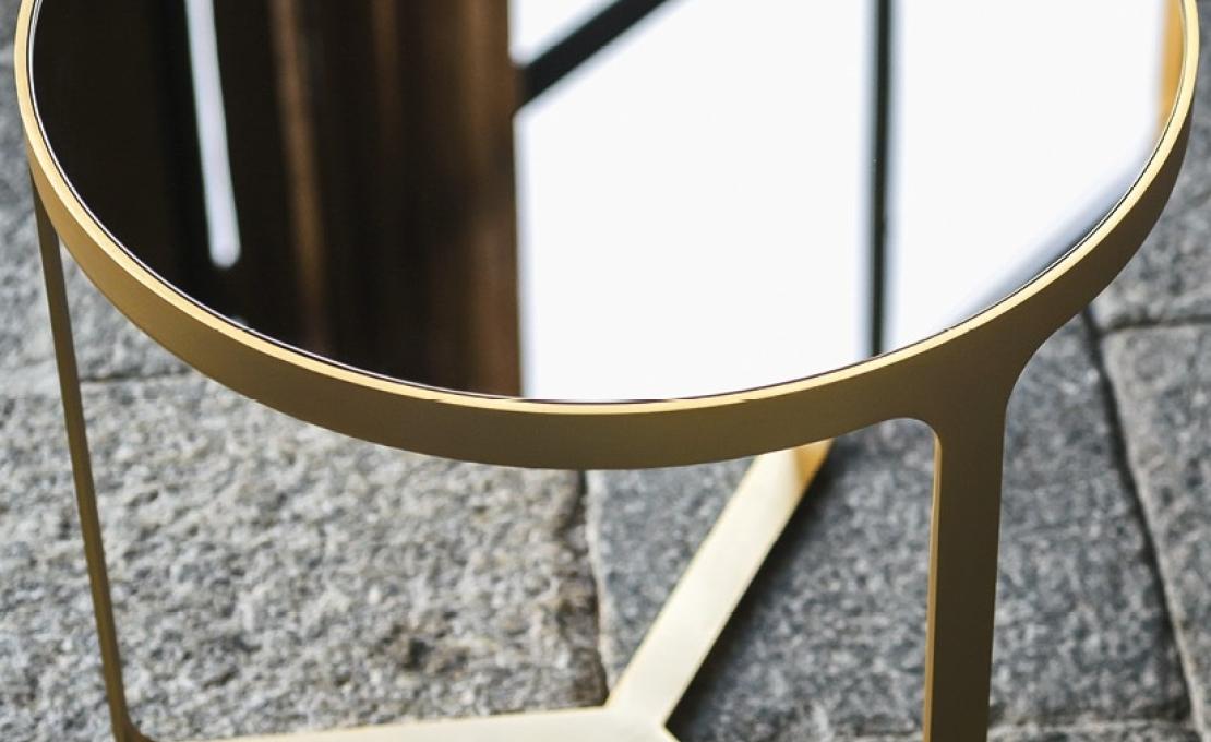 Журнальный столик от фабрики Tacchini модель 1CAGT50/COFFEETABLE