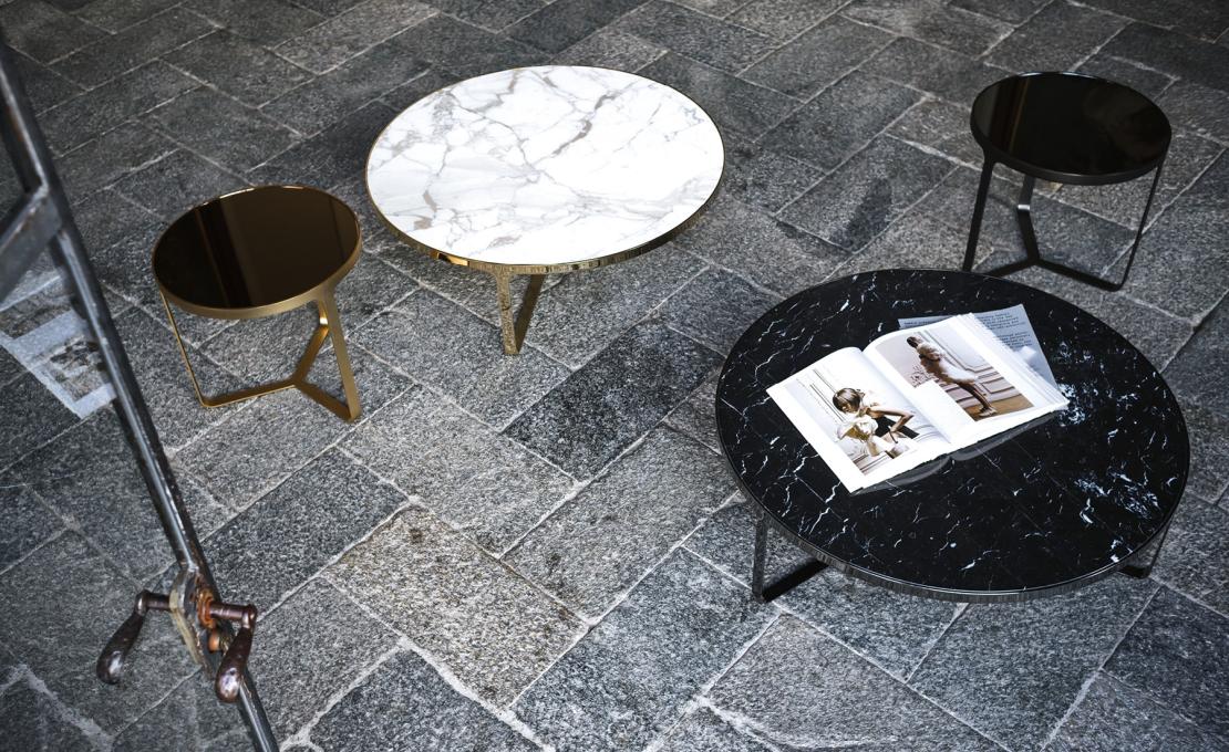 Журнальный столик от фабрики Tacchini модель 1CAGT50/COFFEETABLE