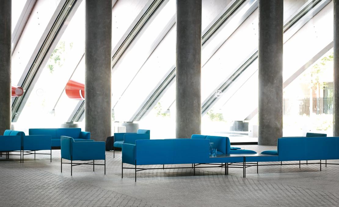 Диван от фабрики Tacchini модель OCHIL/MODULARSYSTEM