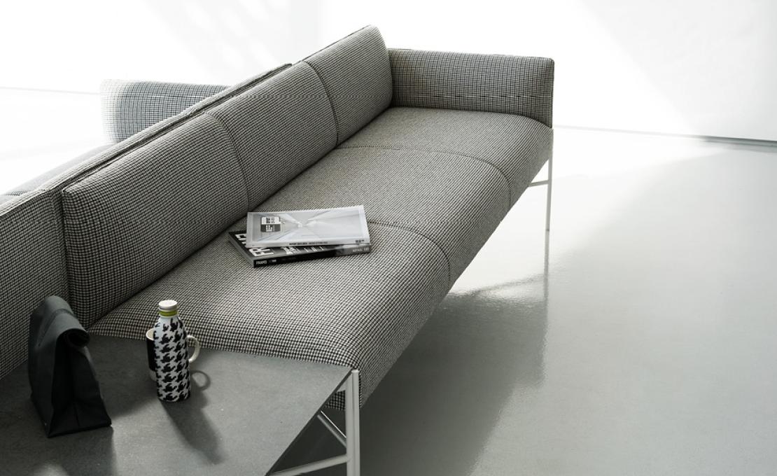 Диван от фабрики Tacchini модель OCHIL/MODULARSYSTEM
