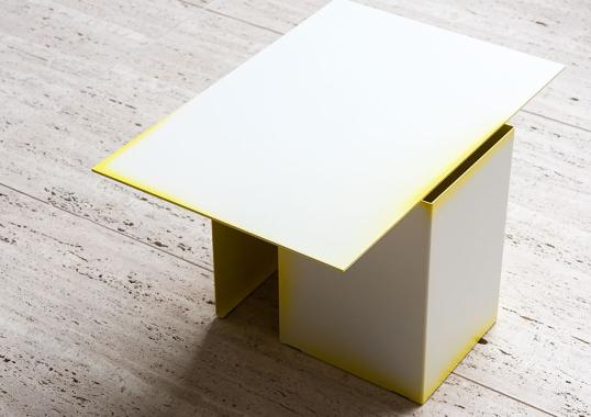 Журнальный столик от фабрики Tacchini модель EDAZE/LOWTABLE