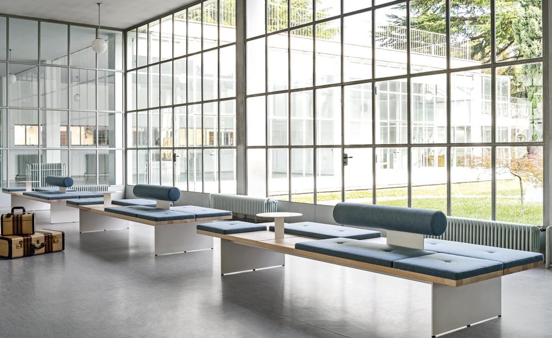 Банкетка от фабрики Tacchini модель GALLERIA MODULAR SYSTEM