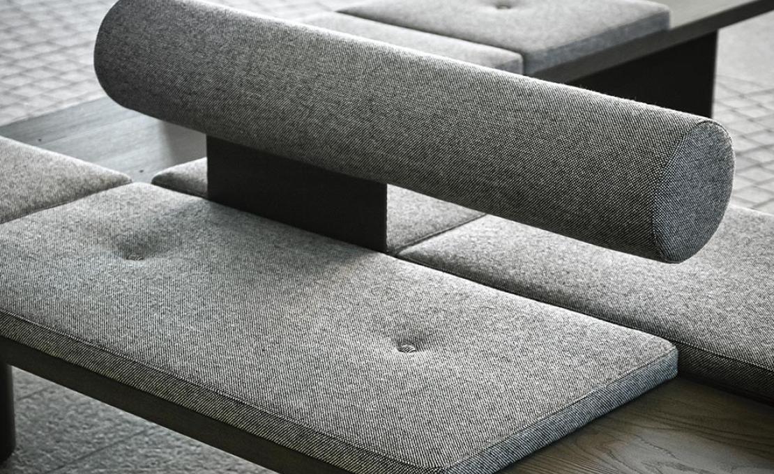 Банкетка от фабрики Tacchini модель GALLERIA MODULAR SYSTEM