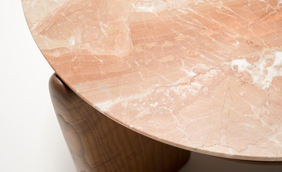 Журнальный столик от фабрики Tacchini модель 1KAN/COFFEETABLE