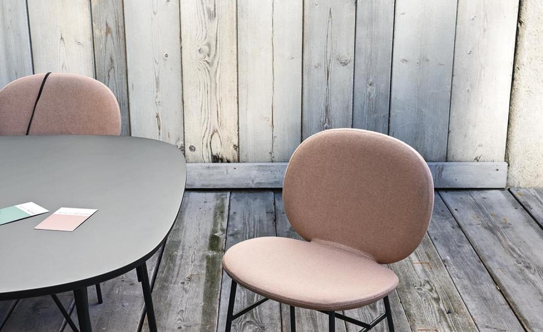 Стол от фабрики Tacchini модель 1KELT/TABLE