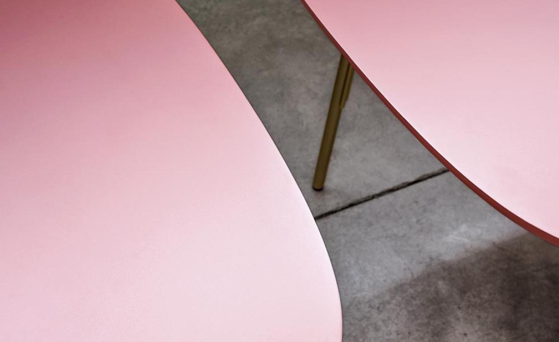 Стол от фабрики Tacchini модель 1KELT/TABLE