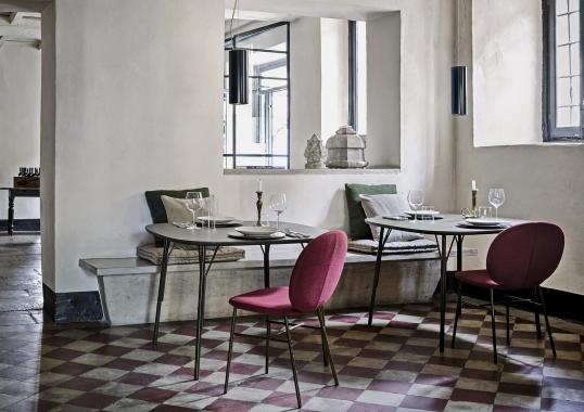 Стол от фабрики Tacchini модель 1KELT/TABLE