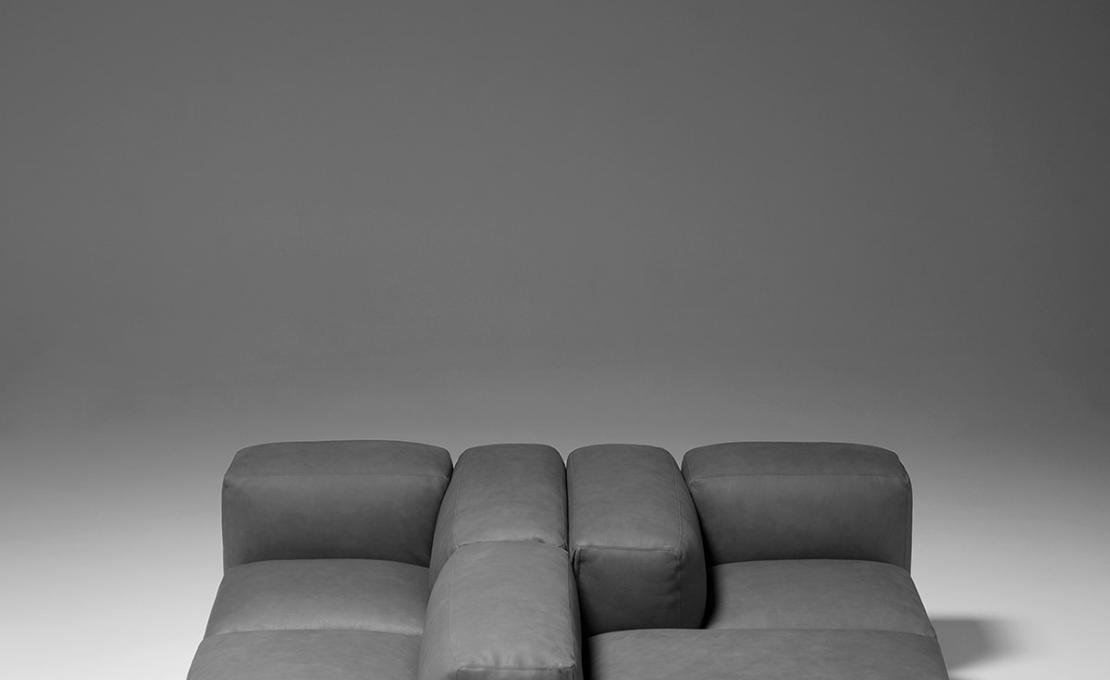 Диван от фабрики Tacchini модель OLEM/SOFA
