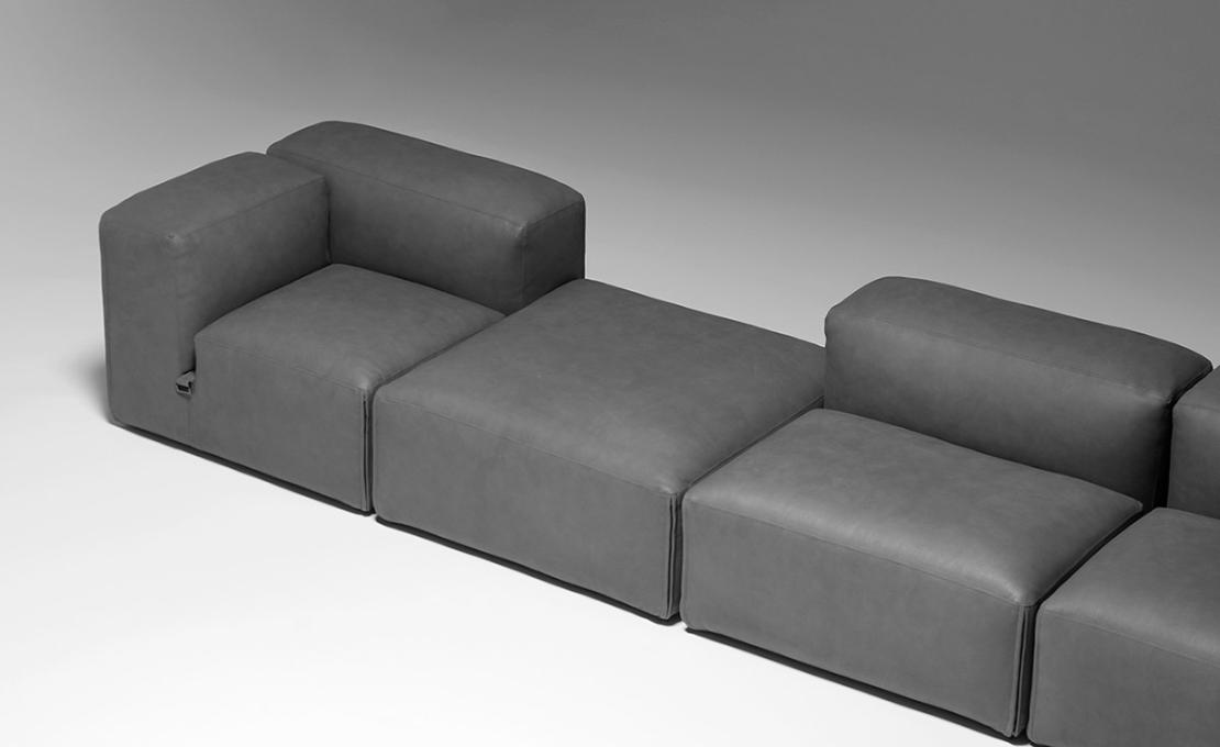 Диван от фабрики Tacchini модель OLEM/SOFA