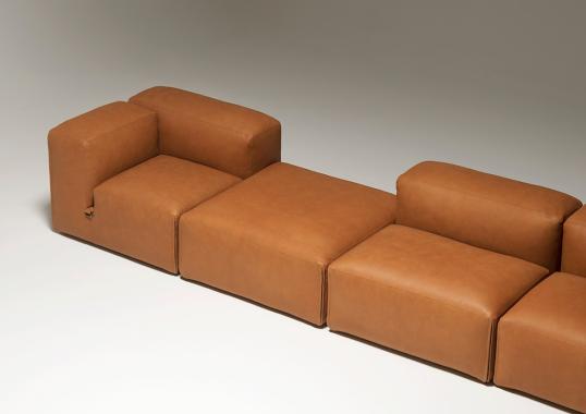 Диван от фабрики Tacchini модель OLEM/SOFA