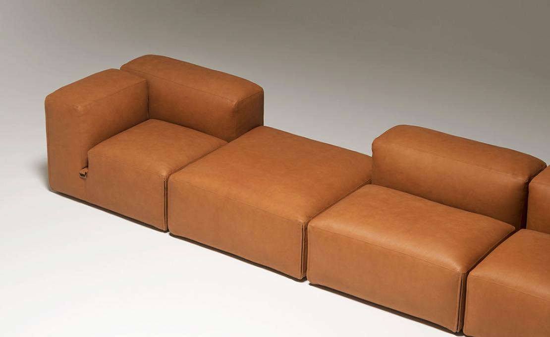 Диван от фабрики Tacchini модель OLEM/SOFA