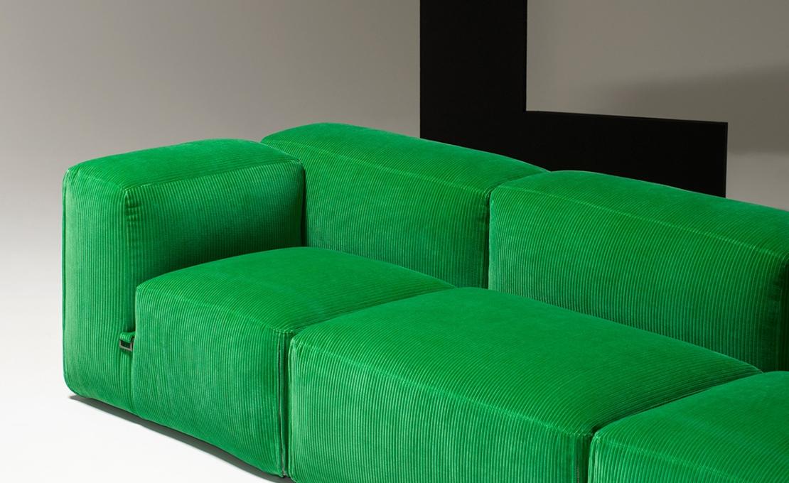 Диван от фабрики Tacchini модель OLEM/SOFA