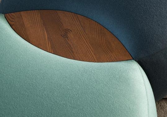 Банкетка от фабрики Tacchini модель OMAT/SEATING