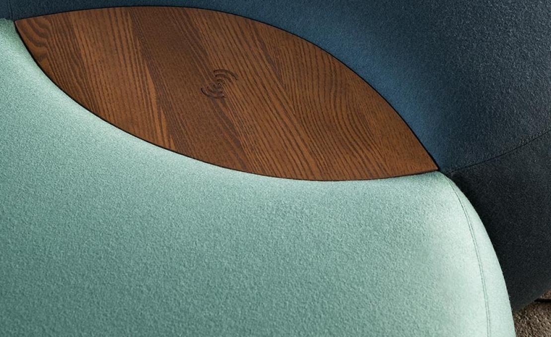 Банкетка от фабрики Tacchini модель OMAT/SEATING
