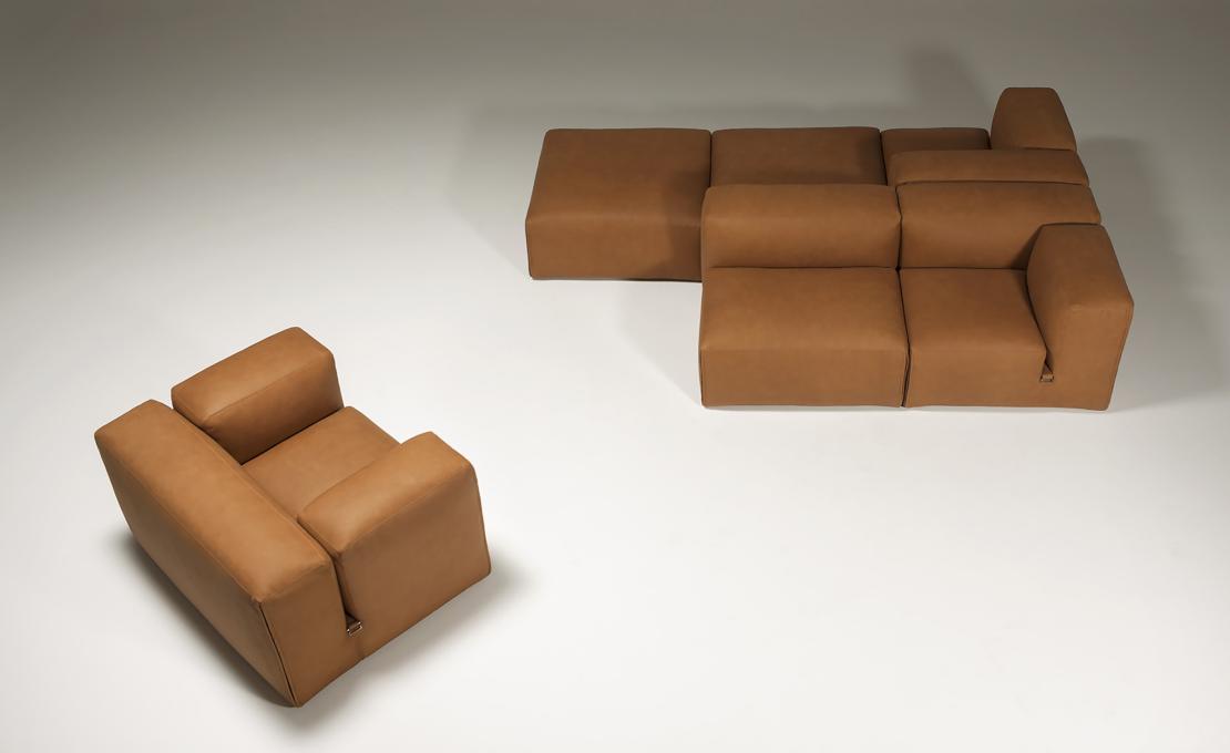 Диван от фабрики Tacchini модель OLEM/SOFA