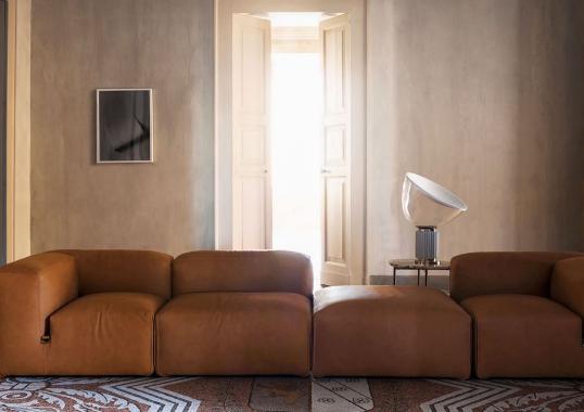 Диван от фабрики Tacchini модель OLEM/SOFA