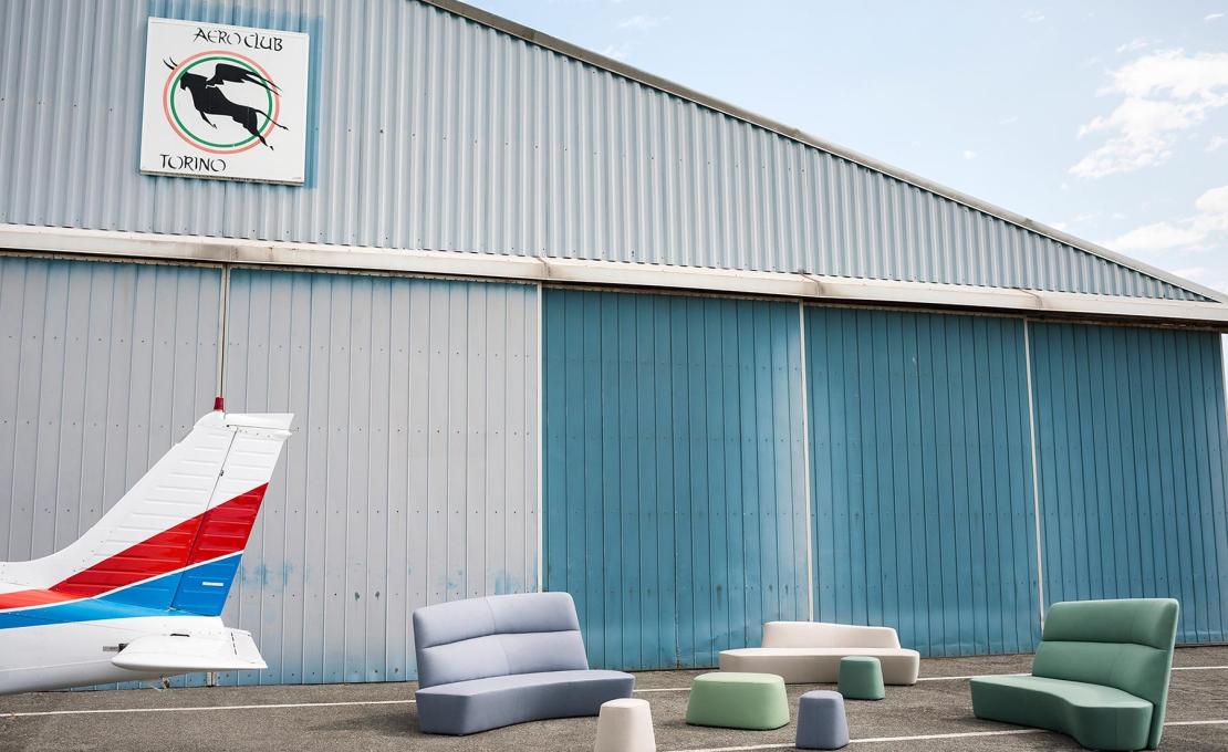 Диван от фабрики Tacchini модель OPOALC234/SOFA