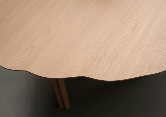 Стол от фабрики Tacchini модель 1PAR200/PARKERTABLE