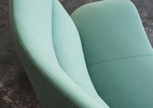 Диван от фабрики Tacchini модель OPOALC234/SOFA