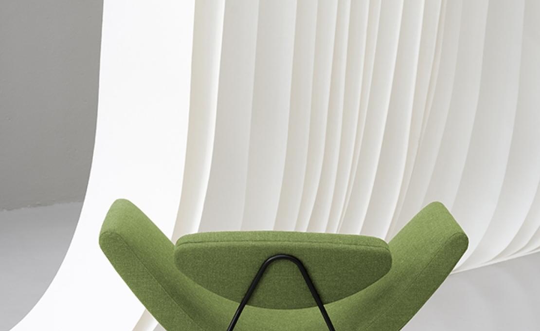 Кресло от фабрики Tacchini модель OREV104/ARM
