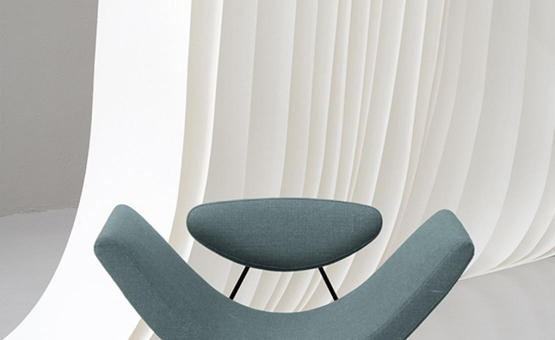 Кресло от фабрики Tacchini модель OREV104/ARM