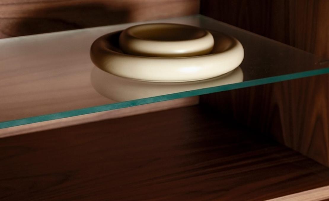 Сервант от фабрики Tacchini модель SERIE 500 CABINET