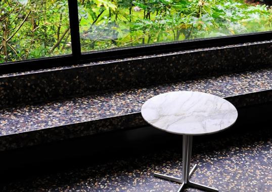 Журнальный столик от фабрики Tacchini модель 1SPLI/COFFEETABLE