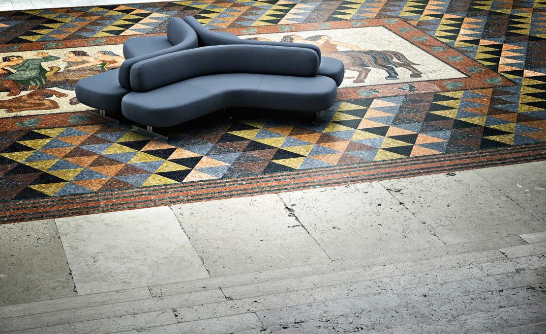 Диван от фабрики Tacchini модель OST/SOFA