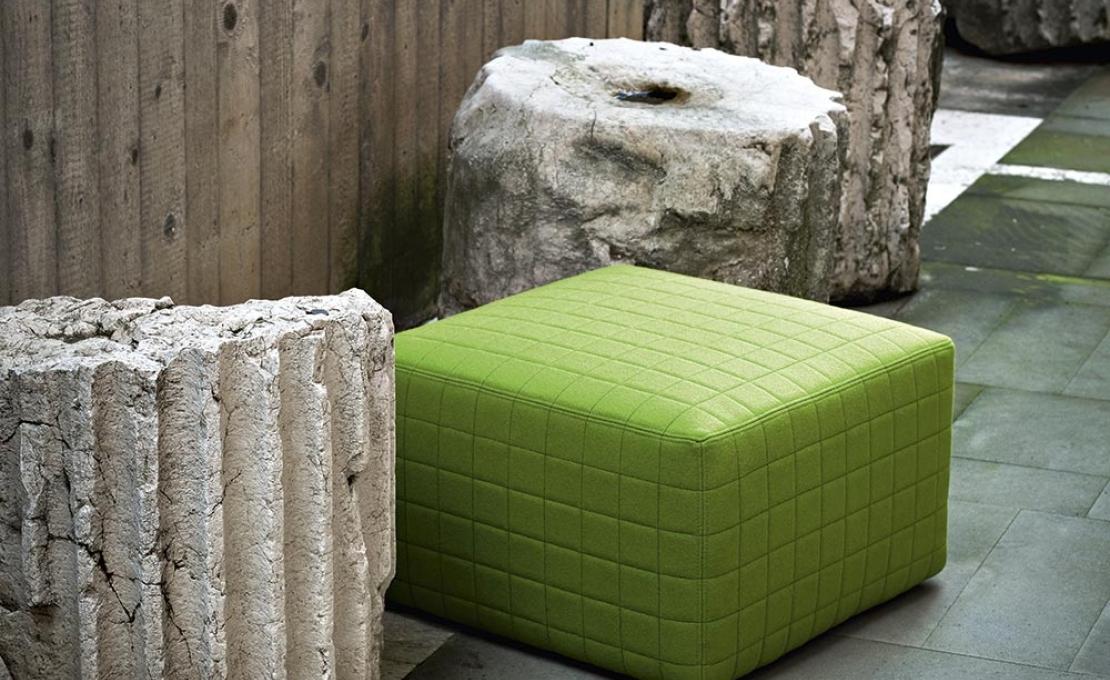 Пуф от фабрики Tacchini модель OQUAR/POUF