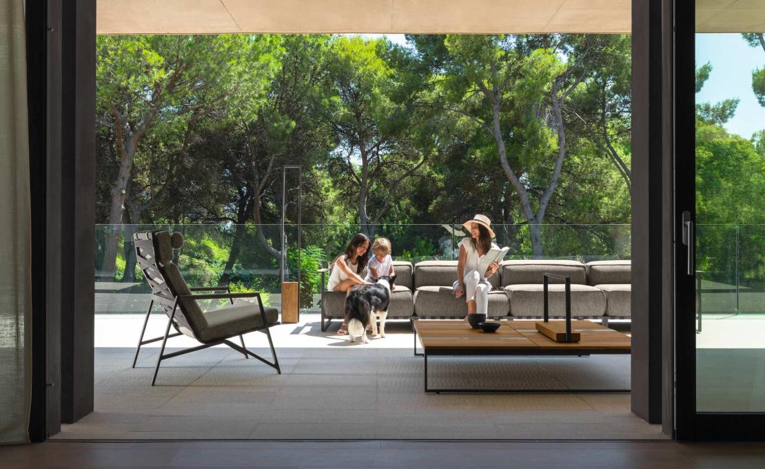 Уличный диван от фабрики Talenti модель Casilda Modular Sofa
