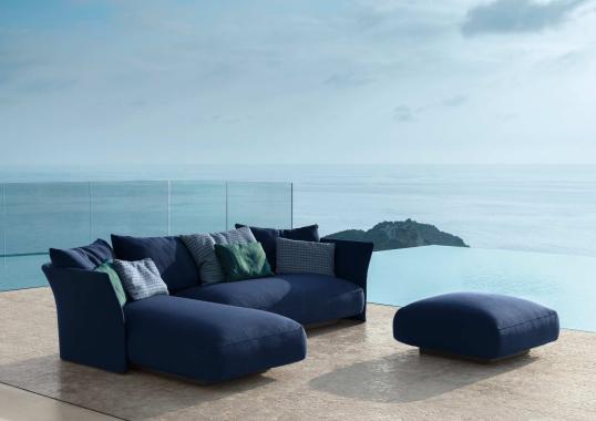 Уличный диван от фабрики Talenti модель CLIFF FABRIC SOFA