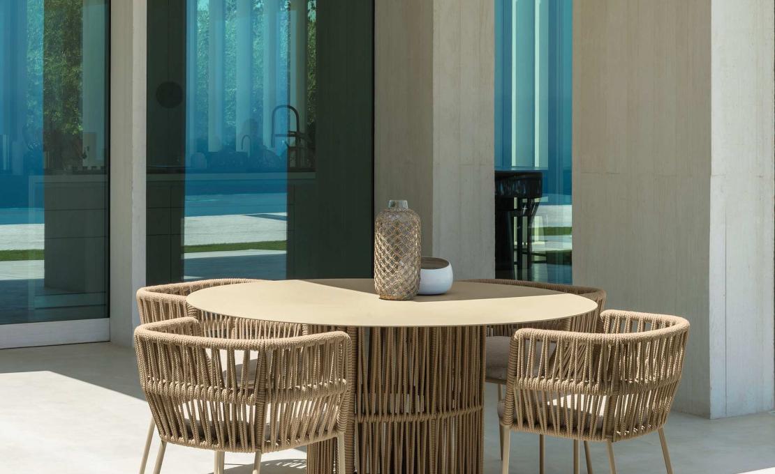 Уличный стол от фабрики Talenti модель CLIFF TABLE