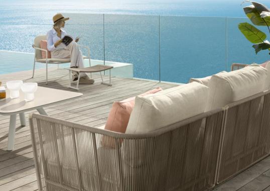 Уличный диван от фабрики Talenti модель Coral Modular Sofa