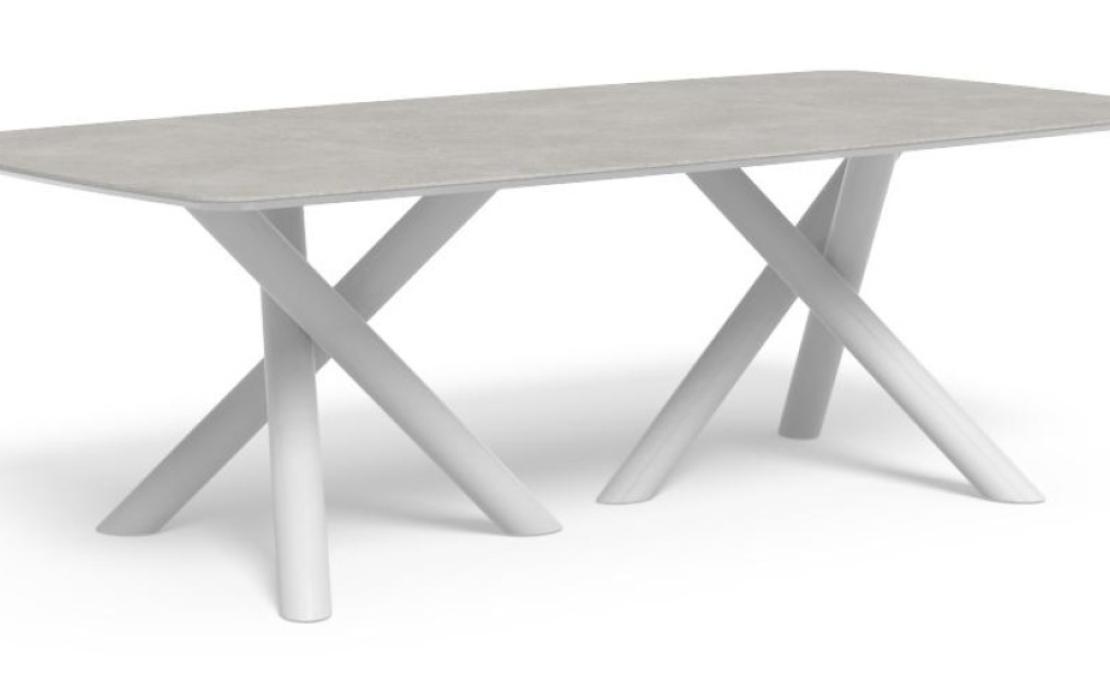 Уличный стол от фабрики Talenti модель Coral Table