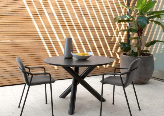 Уличный стол от фабрики Talenti модель Coral Table