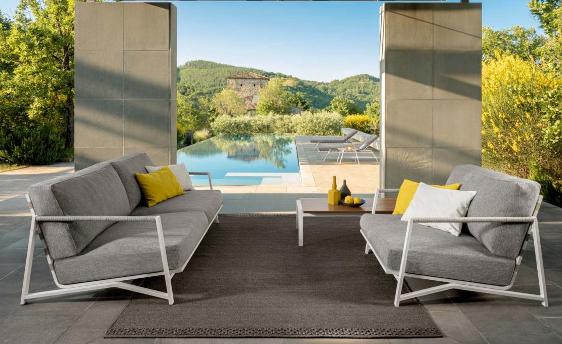 Уличный диван от фабрики Talenti модель COTTAGE LUXURY SOFA